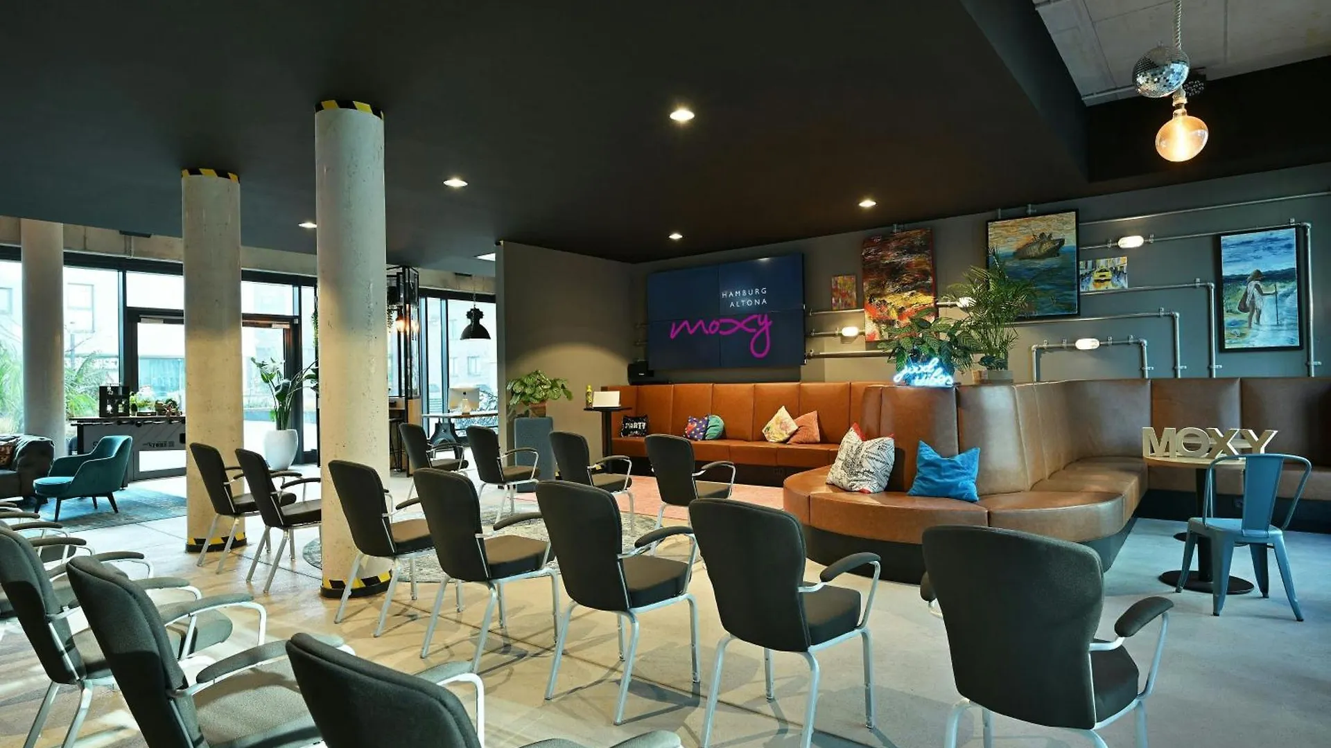 Hotel Moxy Hamburg Altona